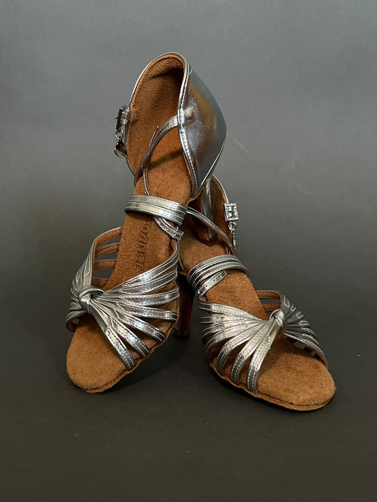 Model 2398 in Silver Leather